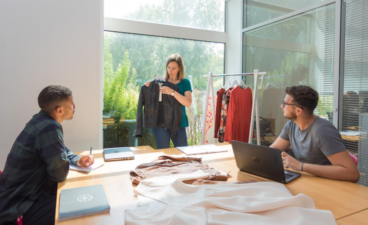 Formation Commerce, Vente & Marketing en boutique